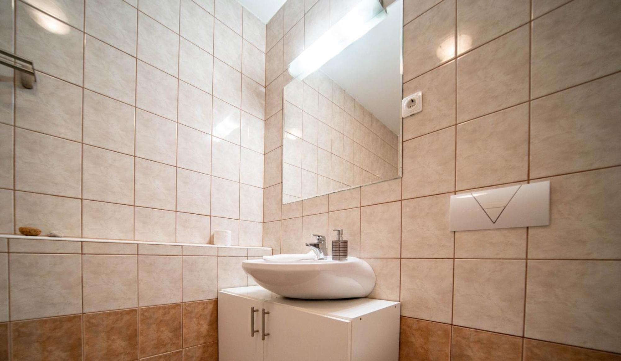 Free Parking- Gellert View Apartment 4Ppl 부다페스트 외부 사진