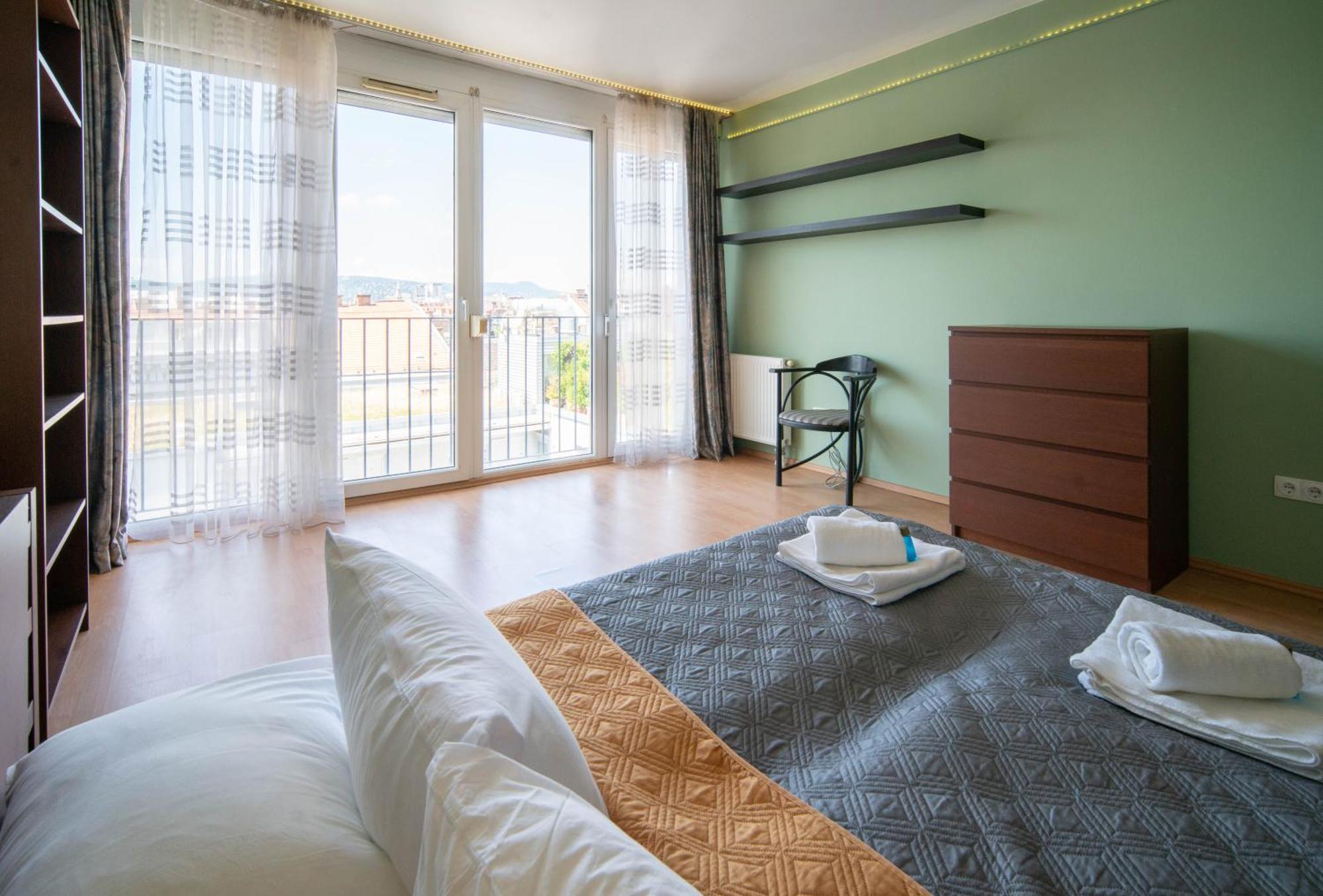 Free Parking- Gellert View Apartment 4Ppl 부다페스트 외부 사진