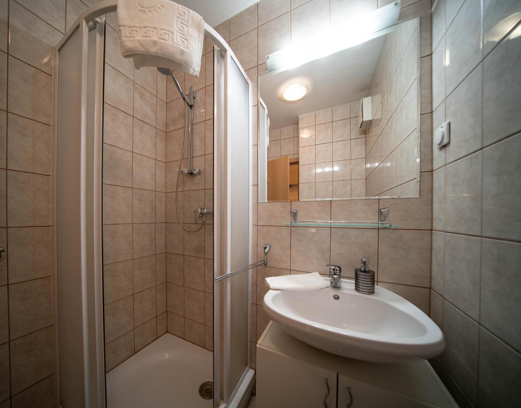 Free Parking- Gellert View Apartment 4Ppl 부다페스트 외부 사진